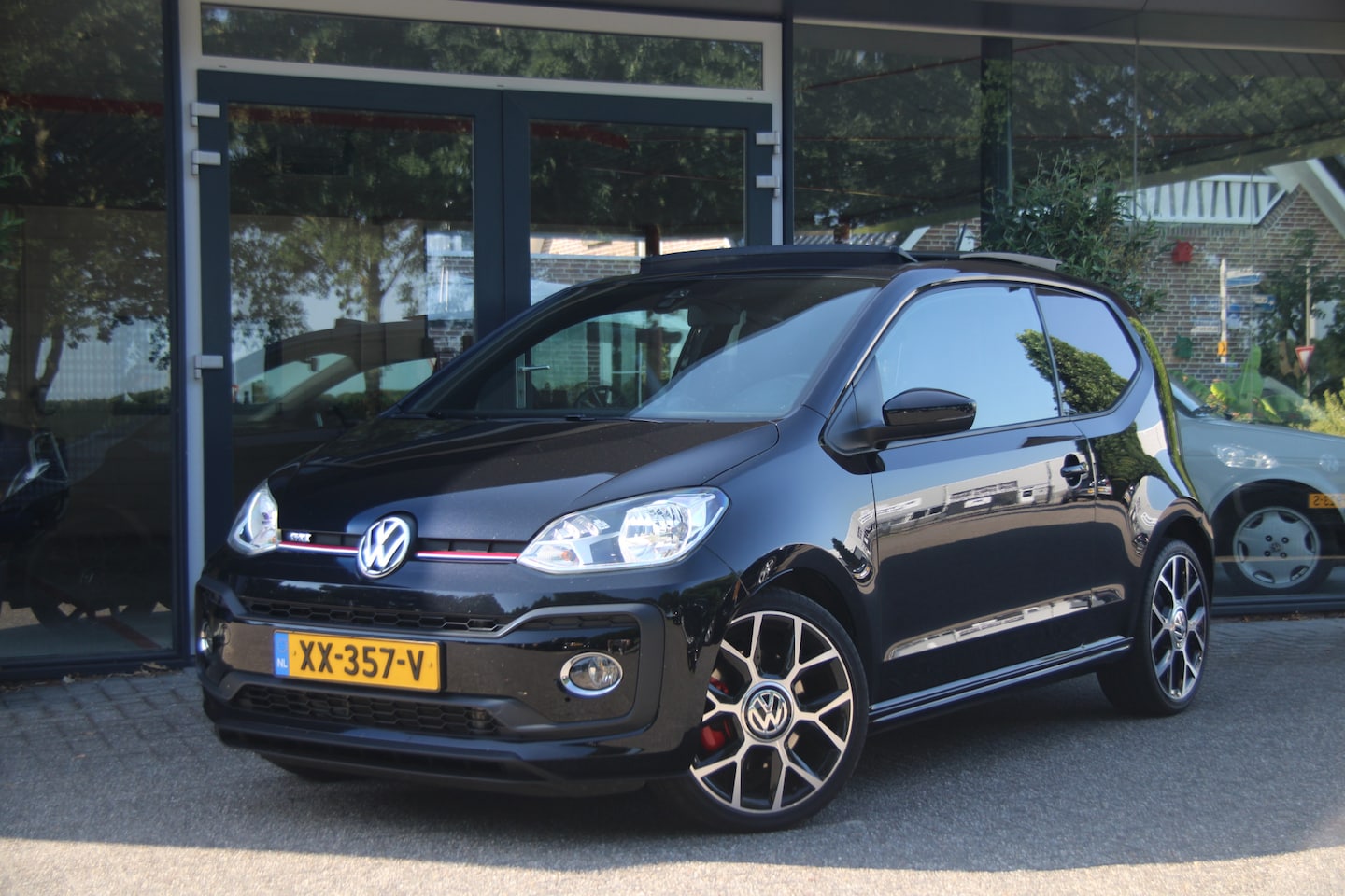 Volkswagen Up! - 1.0 TSI GTI | Org. NL | Pano | Camera | - AutoWereld.nl