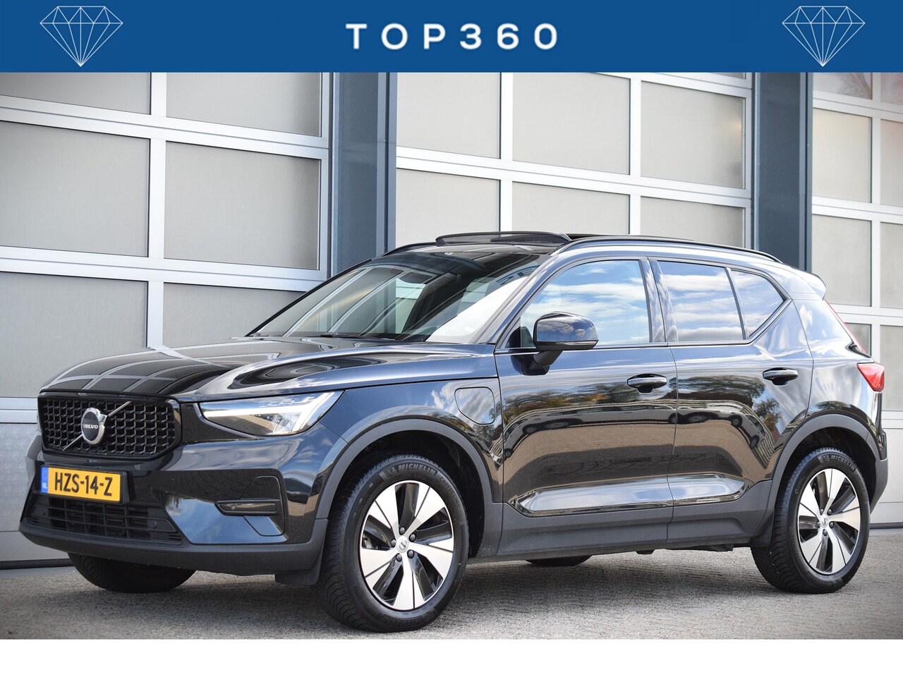 Volvo XC40 - 1.5 T4 Plug-in Inscription Ultimate Dark | Panodak | Harman Kardon - AutoWereld.nl