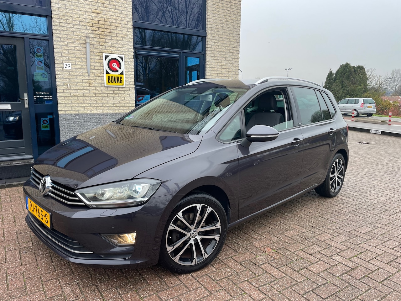 Volkswagen Golf Sportsvan - 1.2 TSI Connected Series- automaat - AutoWereld.nl