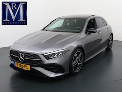 Mercedes-Benz A-klasse - 200 AMG Line FACELIFT | 163PK | Night-pakket | Panoramadak | Ambienteverlichting | Dodehoe