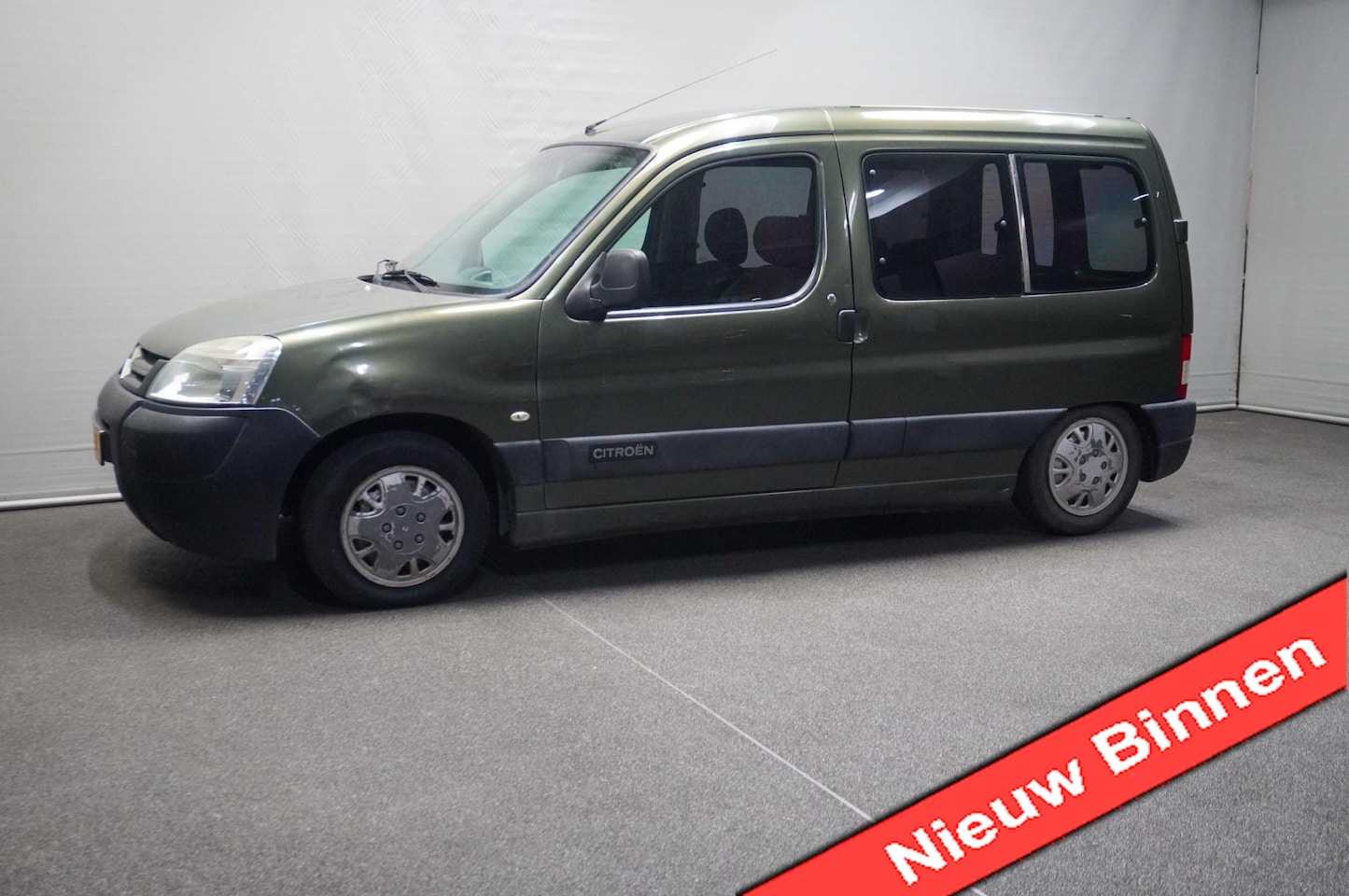Citroën Berlingo - 1.9 D 1.9 D (Defect achteras) - AutoWereld.nl