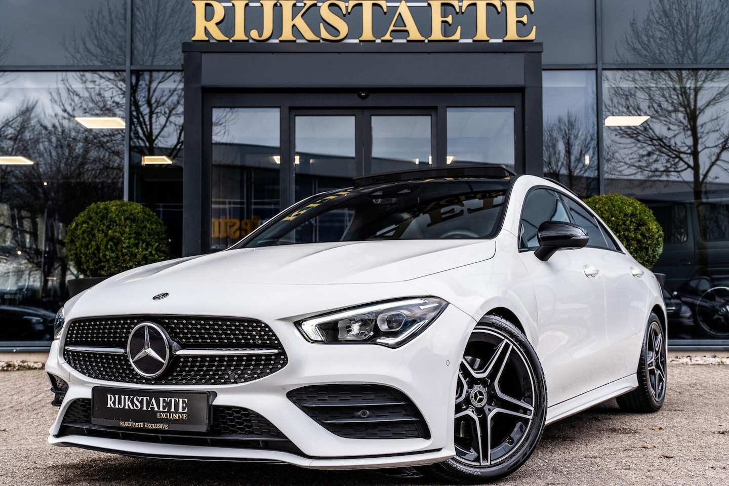 Mercedes-Benz CLA-Klasse - 180 AMG|PANO|SFEERVERL.|CAMERA|18'' - AutoWereld.nl