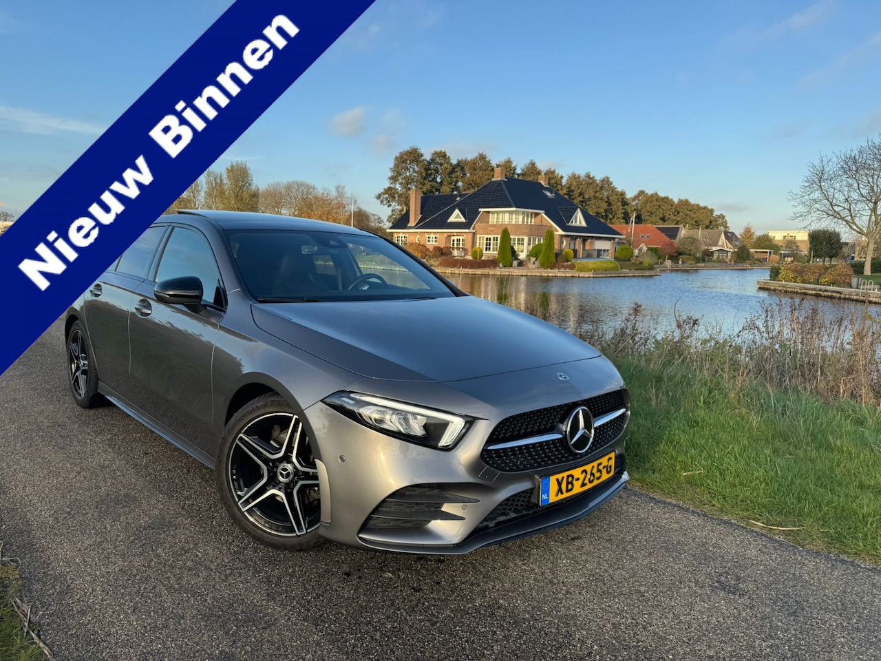 Mercedes-Benz A-klasse - 200 164 PK Business Solution AMG Pakket Pano / Sfeerverlichting / NL Auto! - AutoWereld.nl