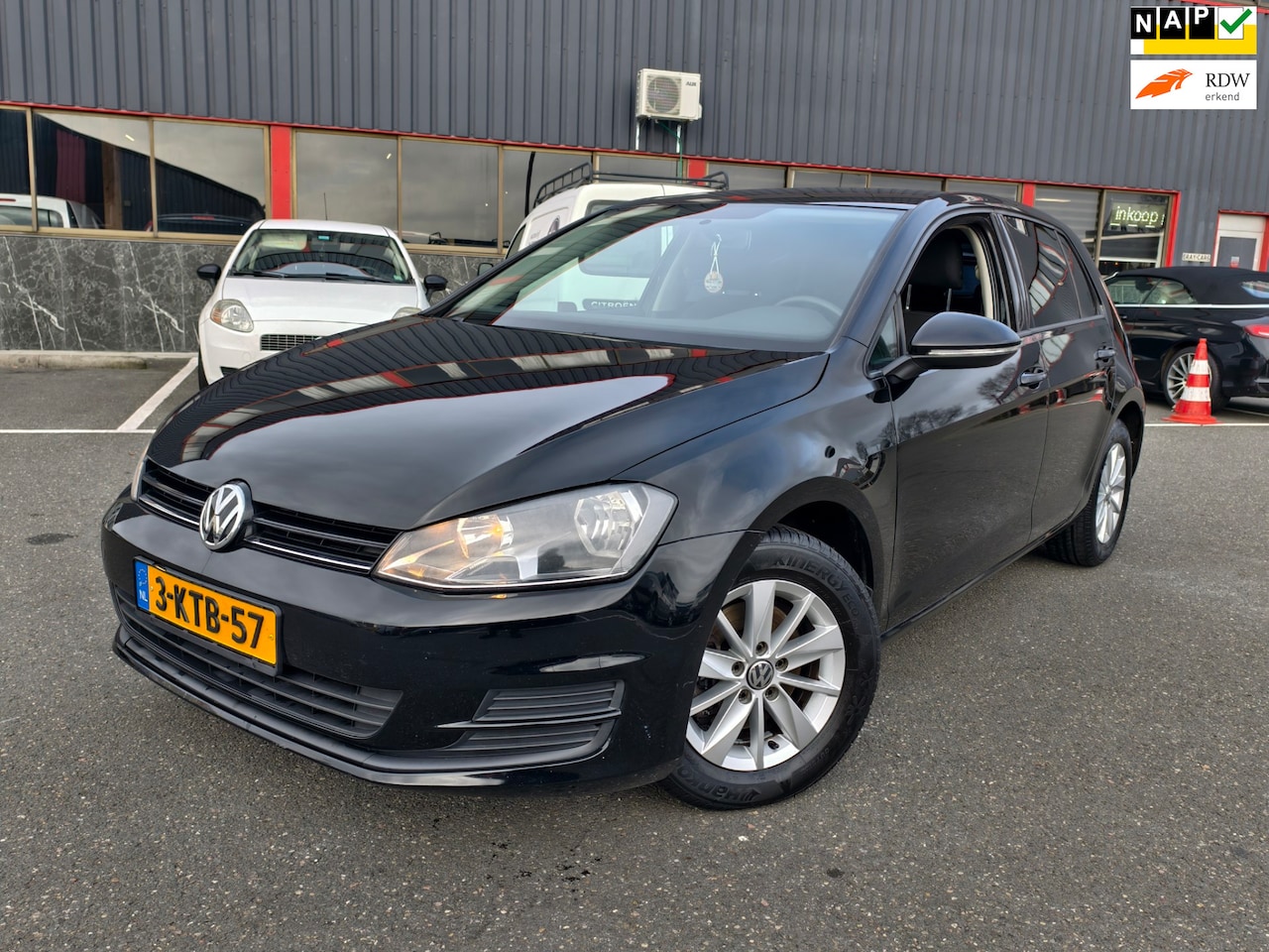 Volkswagen Golf - 1.2 TSI Trendline 1.2 TSI Trendline - AutoWereld.nl