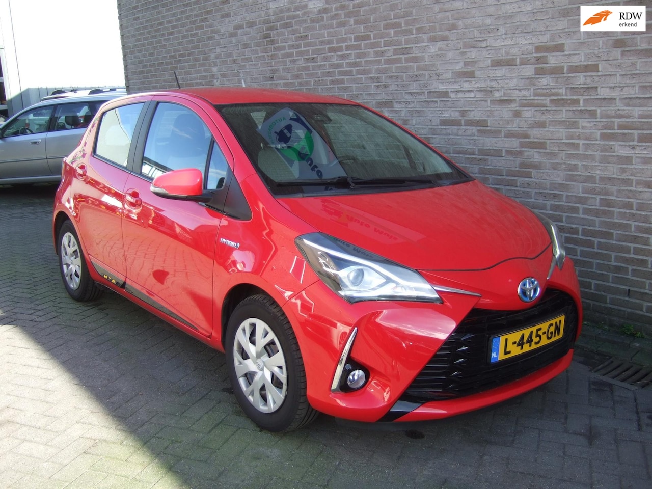 Toyota Yaris - 1.5 Hybrid Aspiration - Navigatie - Climate control - - AutoWereld.nl