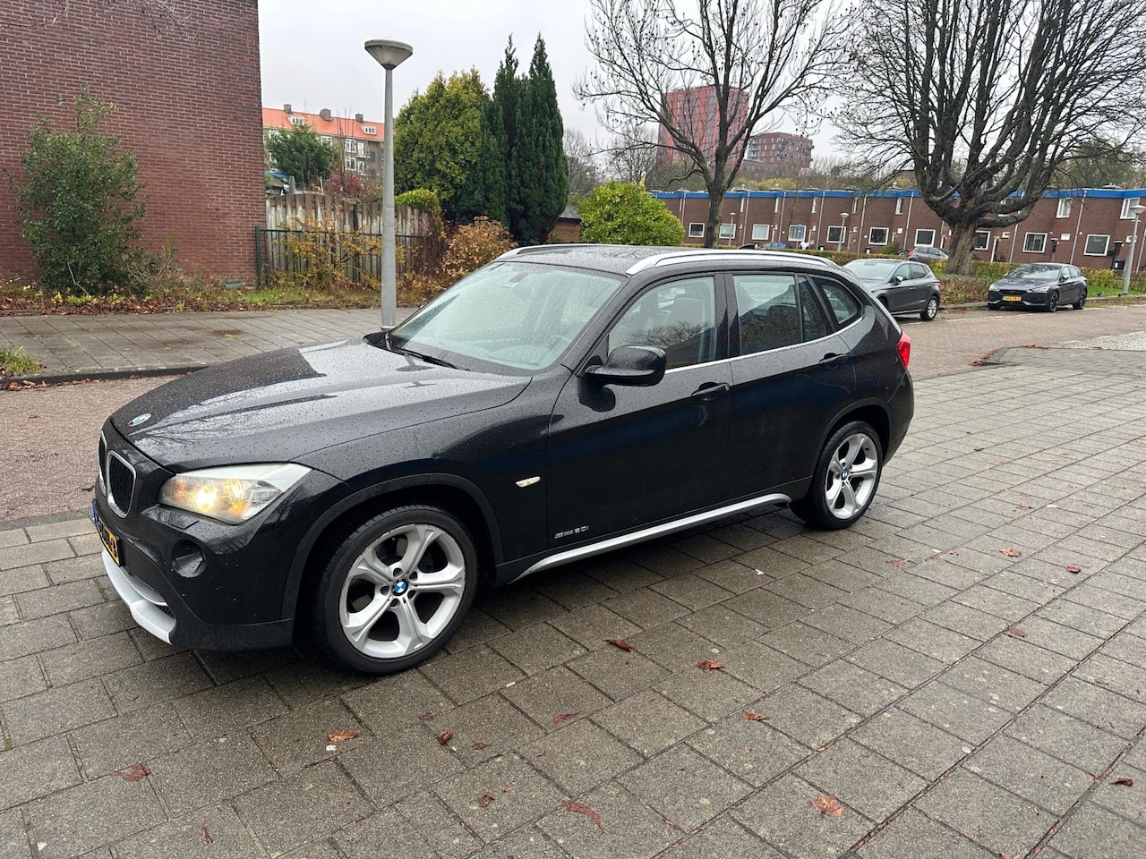 BMW X1 - SDrive20i Automaat Panorama Leder Black edition - AutoWereld.nl