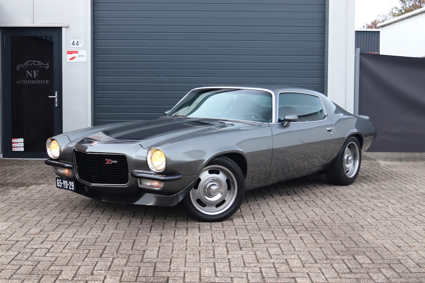 Chevrolet Camaro - Camaro Z28 6.3 V8 - Restored & Modified! - AutoWereld.nl