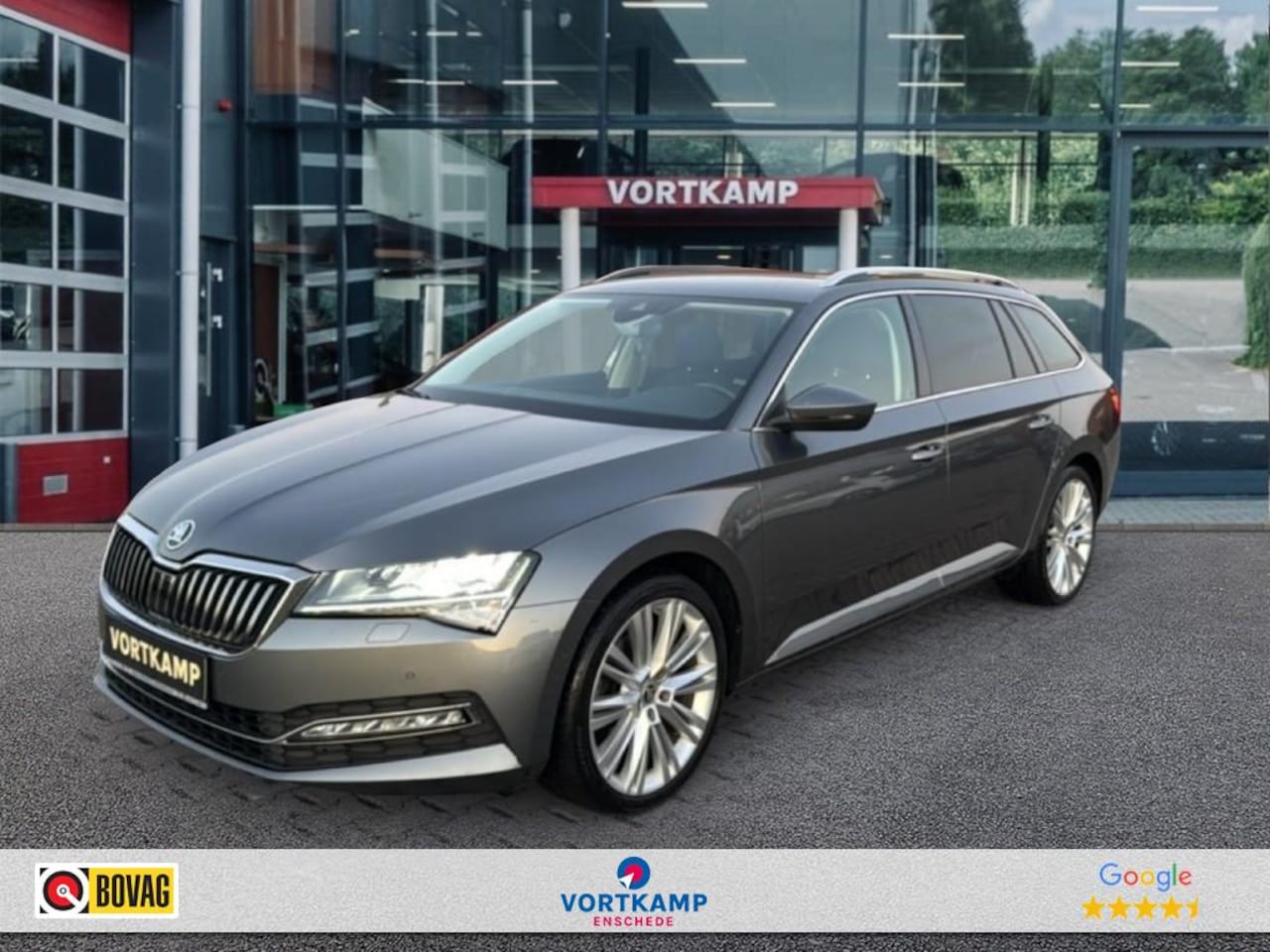Skoda Superb - 2.0 TDI DSG STYLE TREKHAAK/CAMERA/NAVI/CRUISE/STOEL-STUURVERW/E-KLEP - AutoWereld.nl