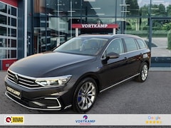 Volkswagen Passat Variant - 1.4 TSI DSG GTE TREKHAAK/CAMERA/NAVI/ACC/STOELVERW/E-KLEP