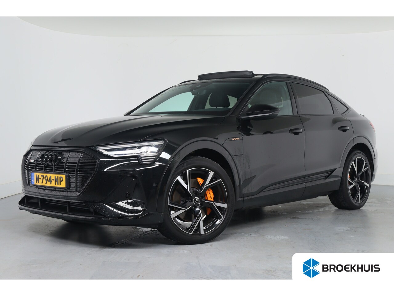 Audi e-tron Sportback - 55 quattro S edition 95 kWh | Trekhaak | B&O | Dealer Onderhouden! | Navi | Camera | Cruis - AutoWereld.nl