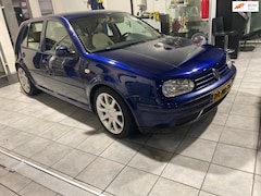 Volkswagen Golf - 2.3 V5 Highline 125 kw