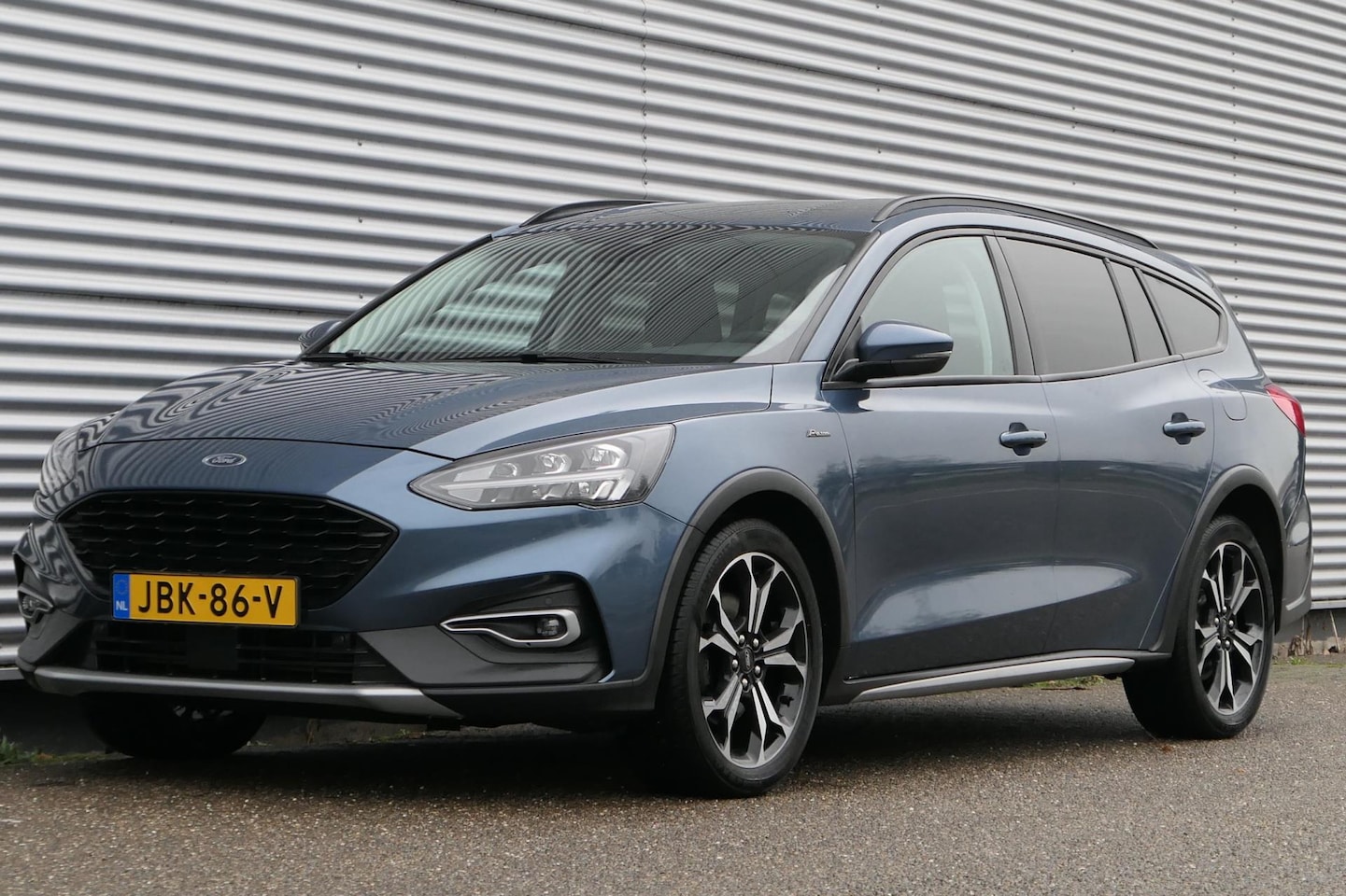 Ford Focus Wagon - 1.0 EcoBoost Active Navi Clima LED Dealer Onderhouden - AutoWereld.nl