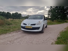 Renault Clio - 1.2-16V Expression