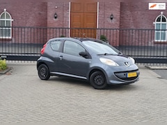 Peugeot 107 - 1.0-12V XR / Nieuwe Apk / Lage kilometers