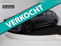 BMW 3-serie Touring - 320i High Executive (PANORAMADAK, TREKHAAK WEGKLAPBAAR, CAMERA, NAVIGATIE, NL-AUTO, DEALER