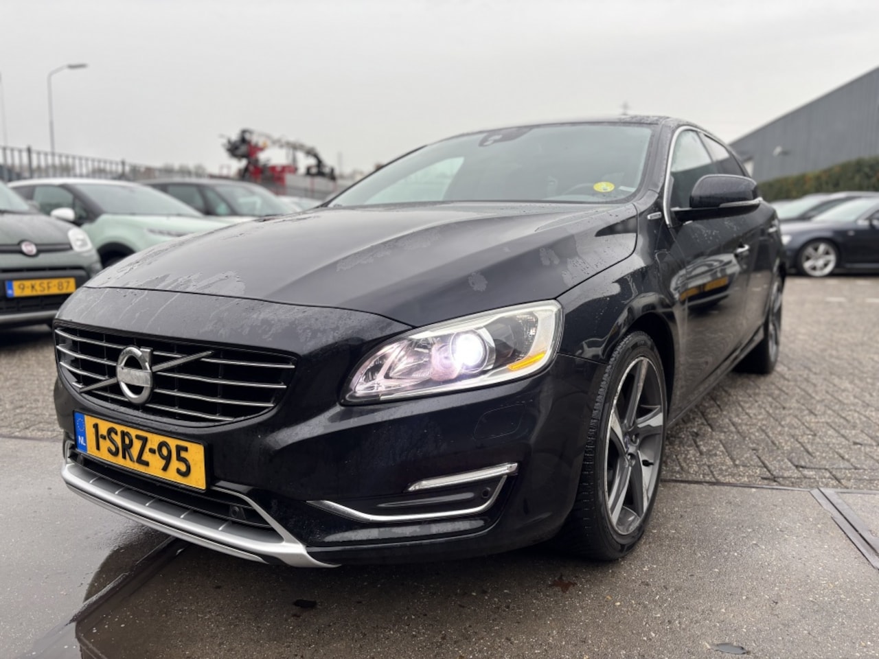 Volvo V60 - 2.4 D6 AWD Pl.i Sum.AUTOMAAT! - AutoWereld.nl