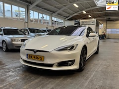 Tesla Model S - 75 Base
