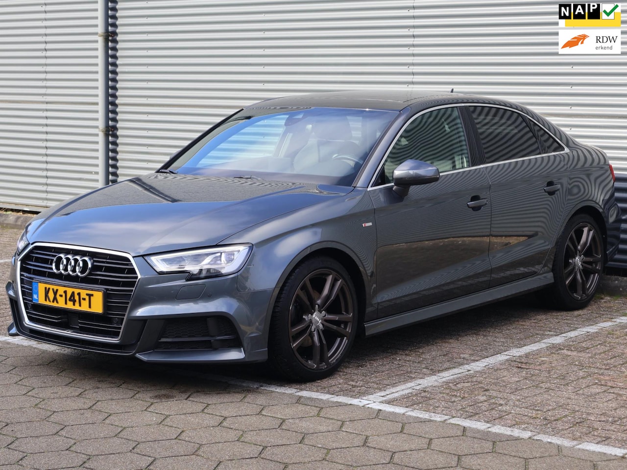 Audi A3 Limousine - 1.6 TDI Sport Pro Line S|Pano|Virtual|1e Eigenaar - AutoWereld.nl