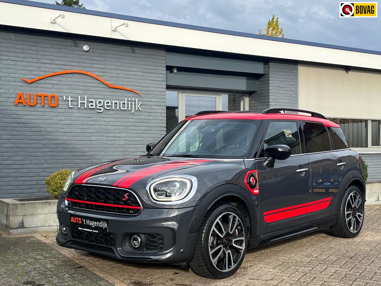 MINI Countryman - 2.0 Cooper SE Hybrid ALL4 JCW pano 1EIG - AutoWereld.nl