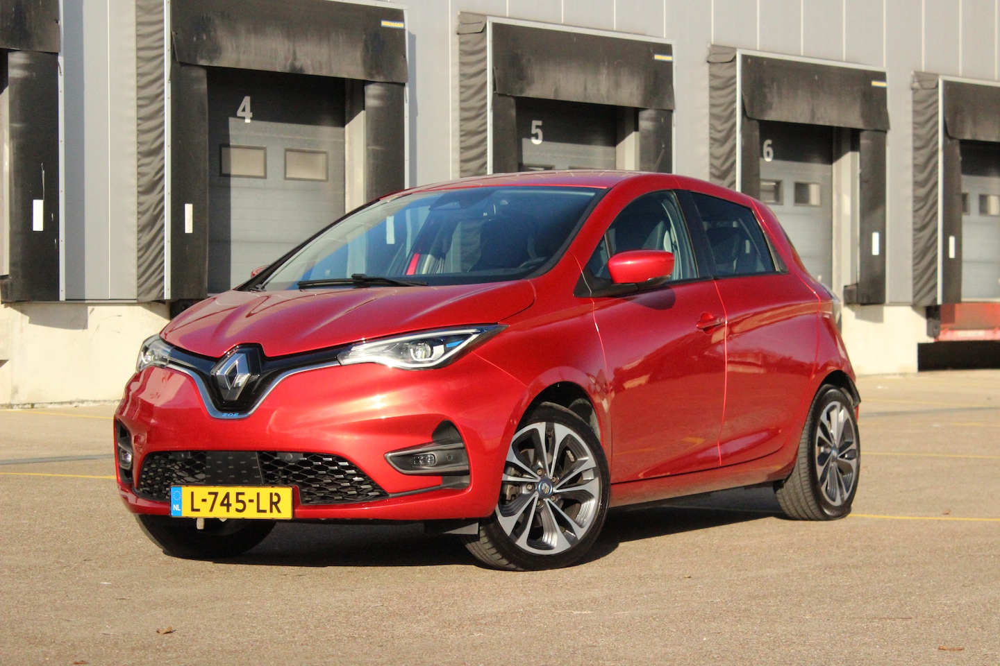 Renault Zoe - R135 Intens 50 Koopaccu | Winterpack - AutoWereld.nl