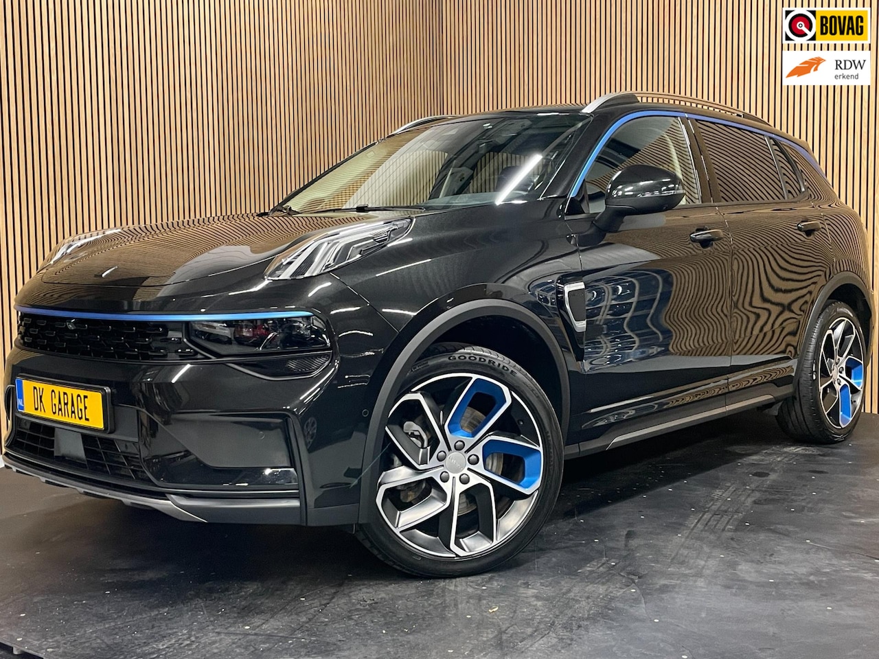 Lynk & Co 01 - 1.5|PHEV|BLACK|PANO|ACC|360 CAMERA|ANDROID/CARPLAY|STOEL+STUURVERW|INFINITY AUDIO|MEMORY|E - AutoWereld.nl