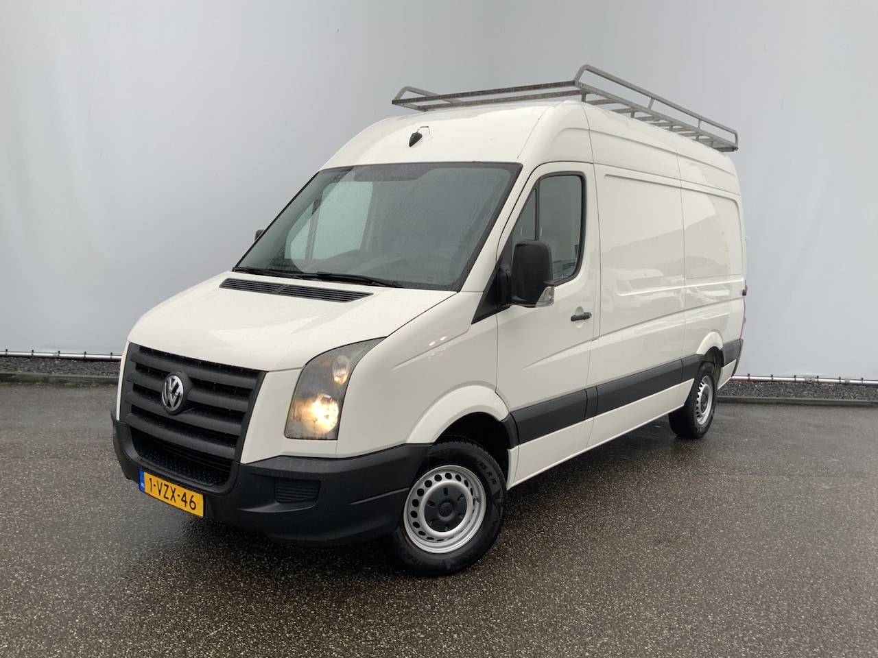 Volkswagen Crafter - 50 2.5 TDI L2H2 Airco 3 Zits Imperiaal&Trap Trekhaak 2000kg Euro 5 - AutoWereld.nl