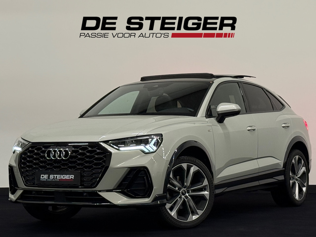 Audi Q3 Sportback - 35 TFSI 3 X S Line ACC Pano B&O 360 Sfeer Black Edition - AutoWereld.nl