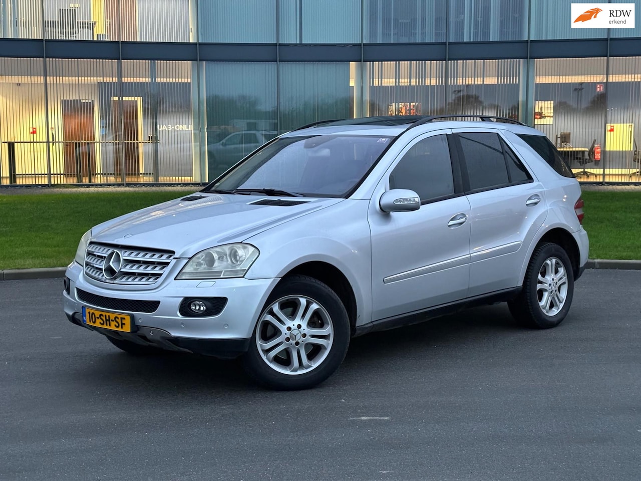 Mercedes-Benz M-klasse - 320 CDI 4 MATIC 4X4 OFFROAD FULL OPTION - AutoWereld.nl