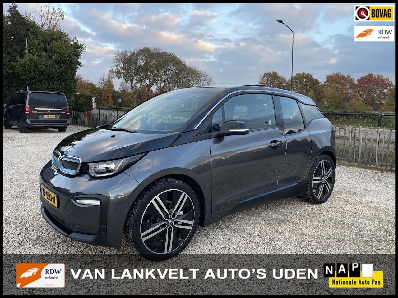 BMW i3 - IPerformance 94Ah Leder, Schuifdak, Voorverwarming, NAP - AutoWereld.nl