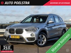 BMW X1 - sDrive18d 150 PK Corporate Lease Essential LED Navigatie Trekhaak Leder Sportstoelen 17"