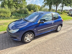Peugeot 206 - 1.4 Gentry