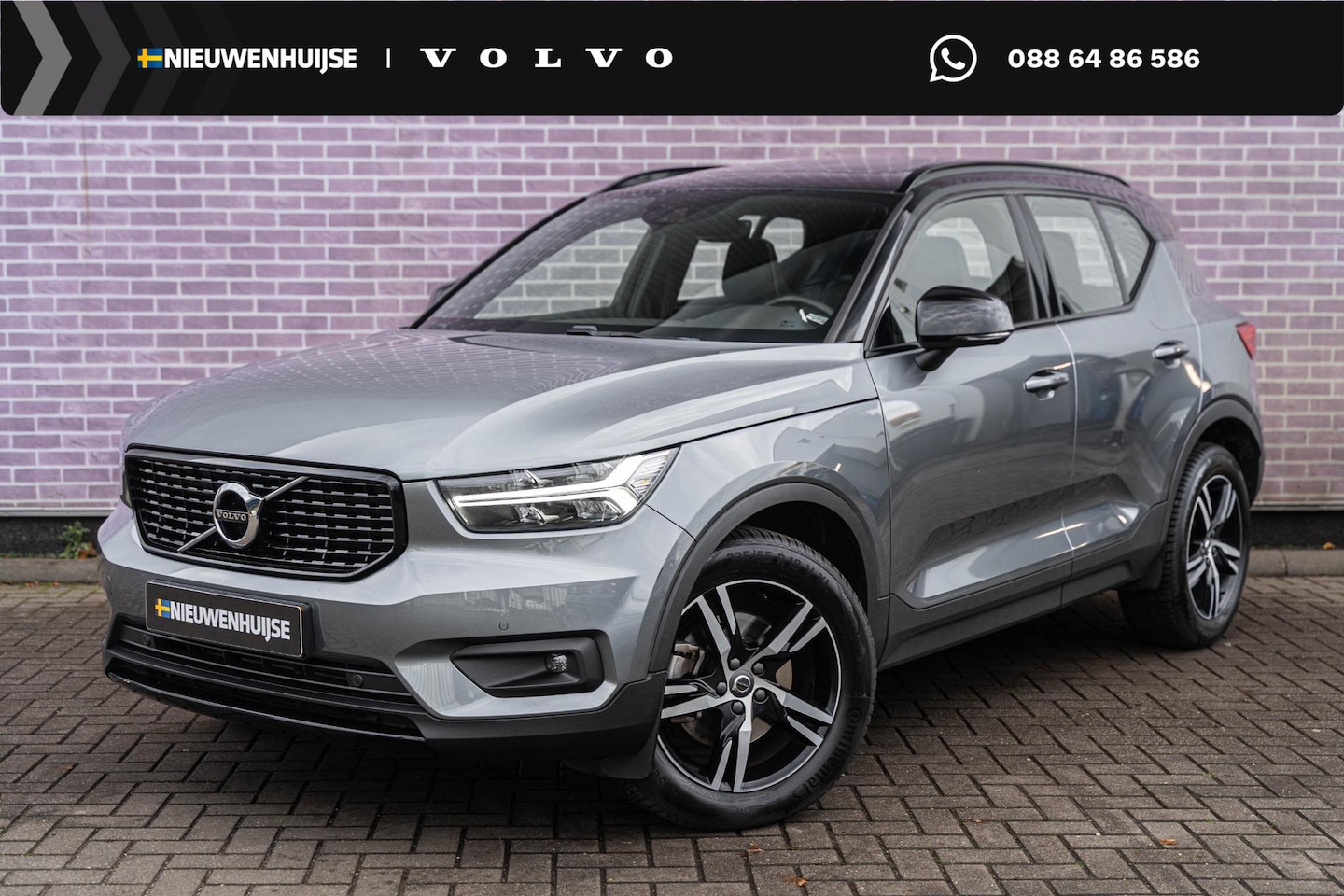 Volvo XC40 - 2.0 T4 R-Design | Navi | Schuif-/Kanteldak | Elektrische Stoelverstelling | Parkeercamera - AutoWereld.nl