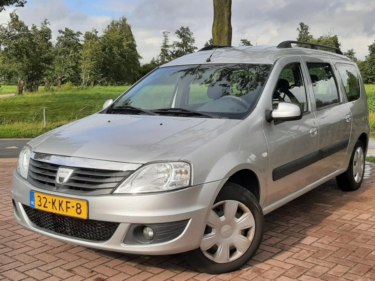 Dacia Logan - 1.4 75pk Airco Trekhaak - AutoWereld.nl