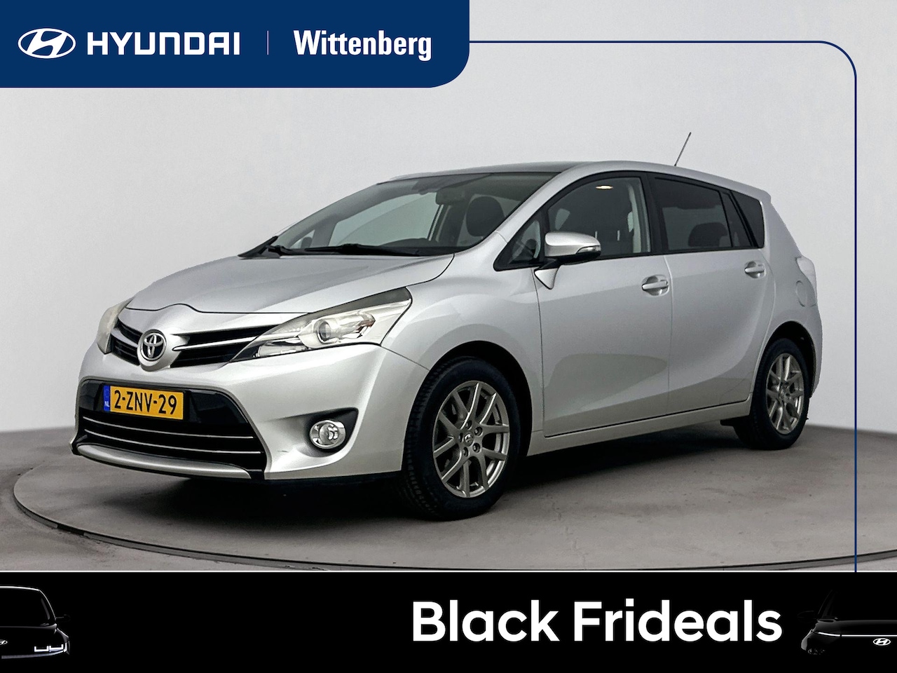 Toyota Verso - 1.6 VVT-i Business 7-persoons | Panoramadak | Trekhaak | Navigatie | Camera | - AutoWereld.nl