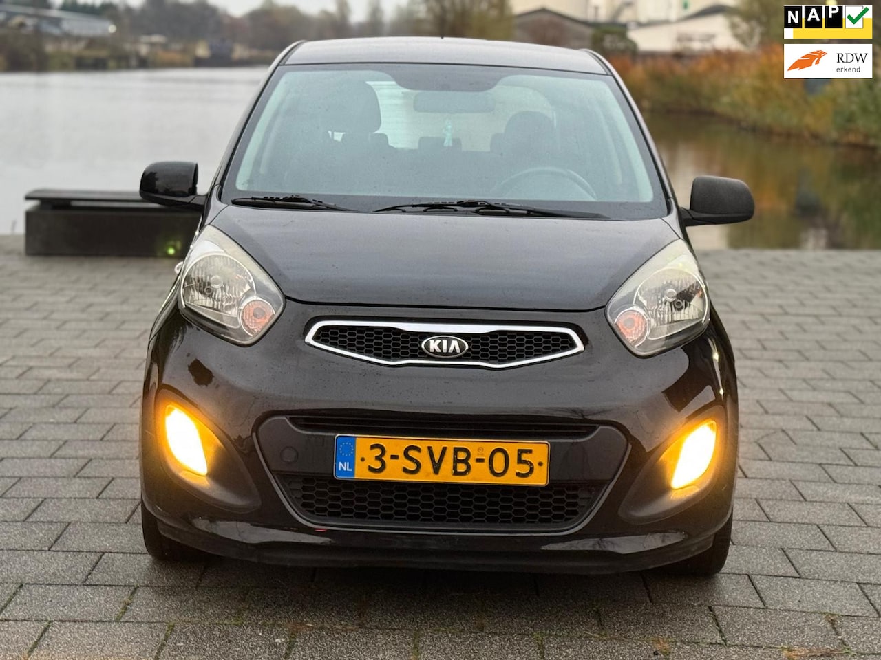Kia Picanto - 1.2 CVVT Comfort Pack 1.2 CVVT Comfort Pack ,AUTOMAAT, airco ,bj 10/12/2013 - AutoWereld.nl