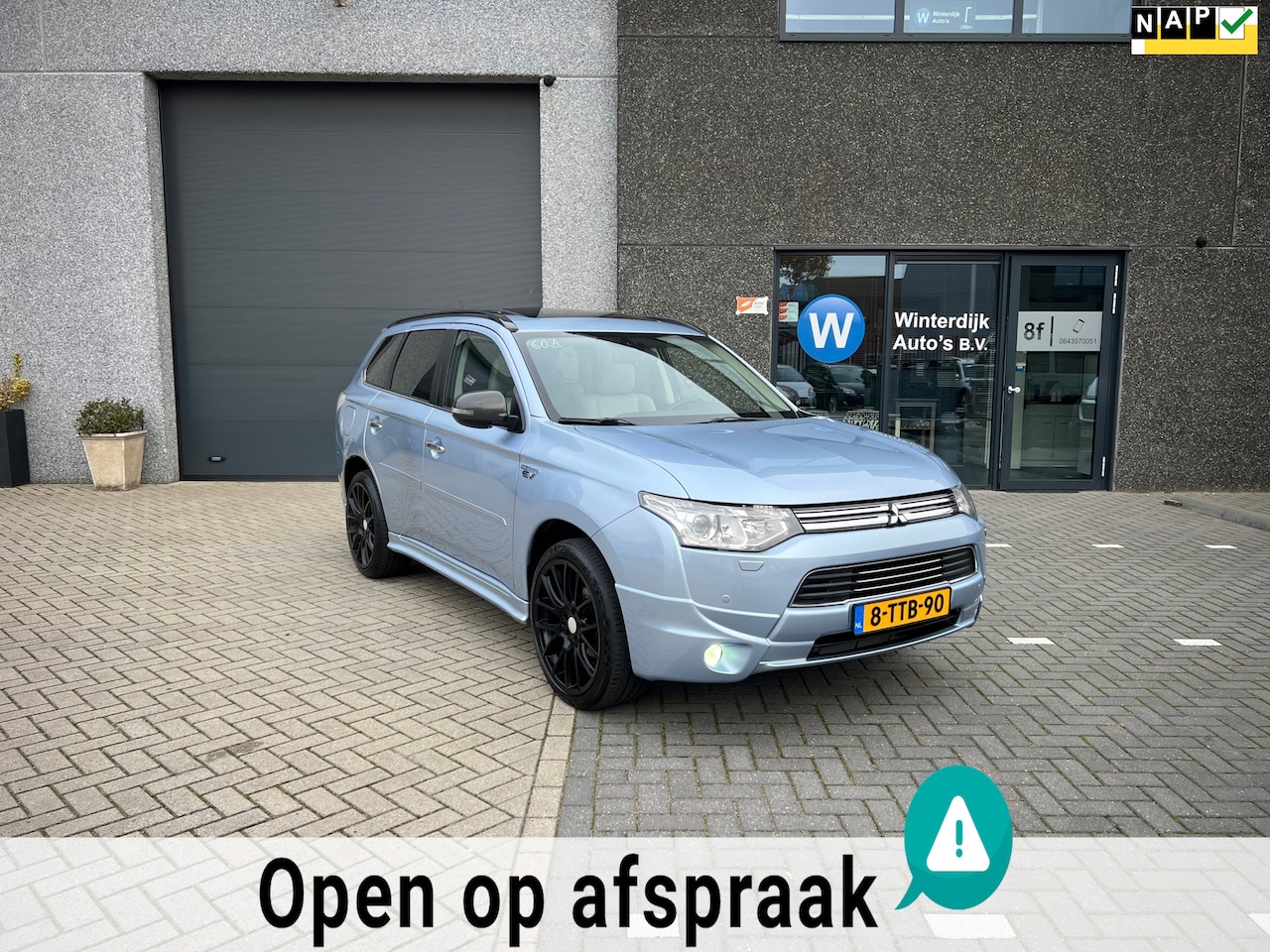 Mitsubishi Outlander - 2.0 PHEV Instyle Panorama/Plug-In/NAP - AutoWereld.nl