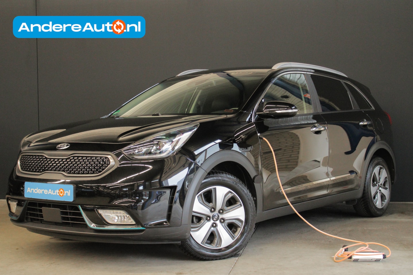 Kia Niro - 1.6 GDi PHEV DynamicLine |leder|camera|ACC|stoelverwarming|parkeersensoren| - AutoWereld.nl