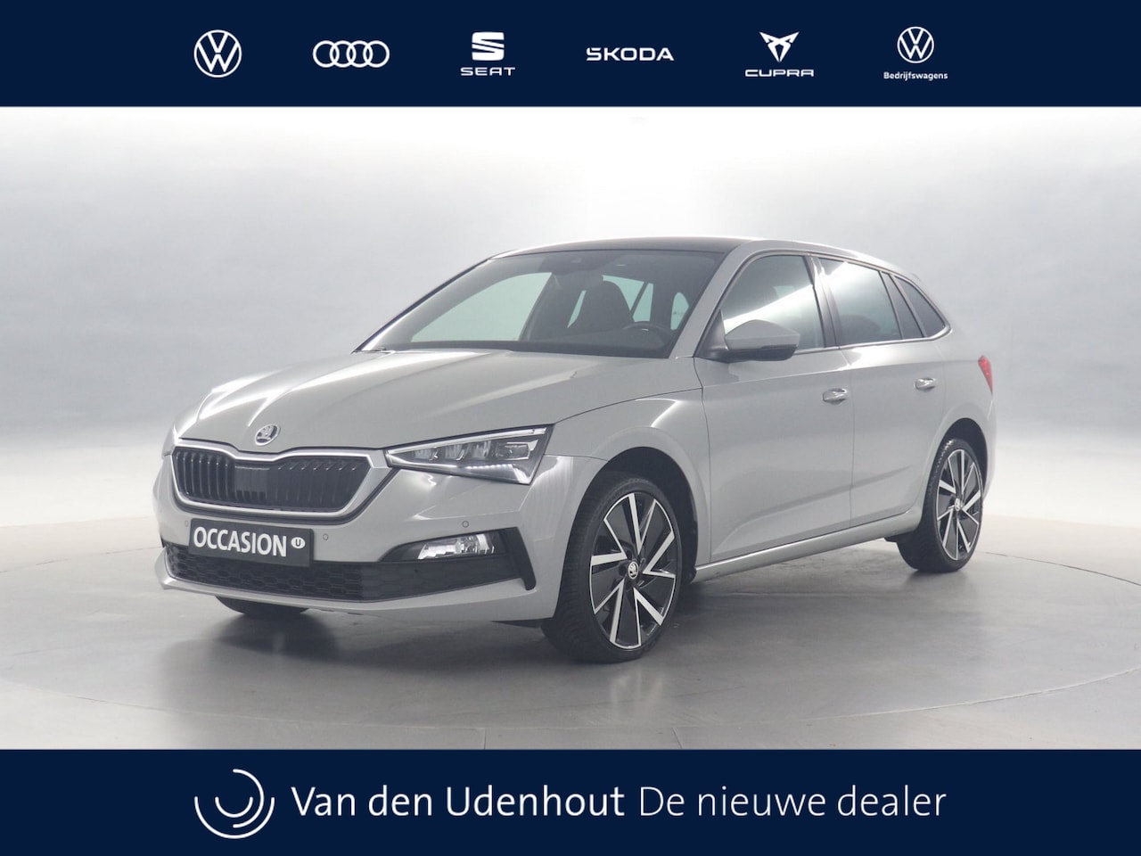 Skoda Scala - 1.0 TSI 110pk Sport Business DSG / Panoramadak / 18" Lichtmetalen velgen / Stoelverwarming - AutoWereld.nl