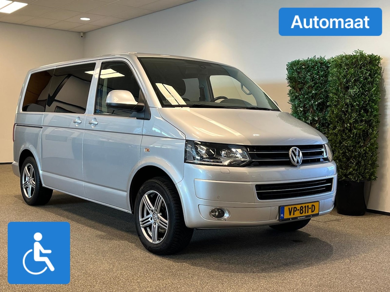 Volkswagen Transporter - L1H1 Rolstoelbus Automaat - 2 zijschuifdeuren - AutoWereld.nl
