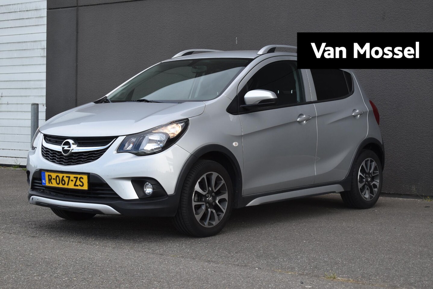 Opel Karl - 1.0 Rocks Online Edition | Airco | Cruise | LMV | Bluetooth | Dakrails - AutoWereld.nl