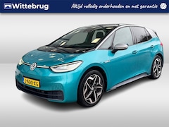 Volkswagen ID.3 - First Plus 58 kWh 204pk / IQ LED / Achteruitrijcamera / Parkeersensoren voor + achterzijde