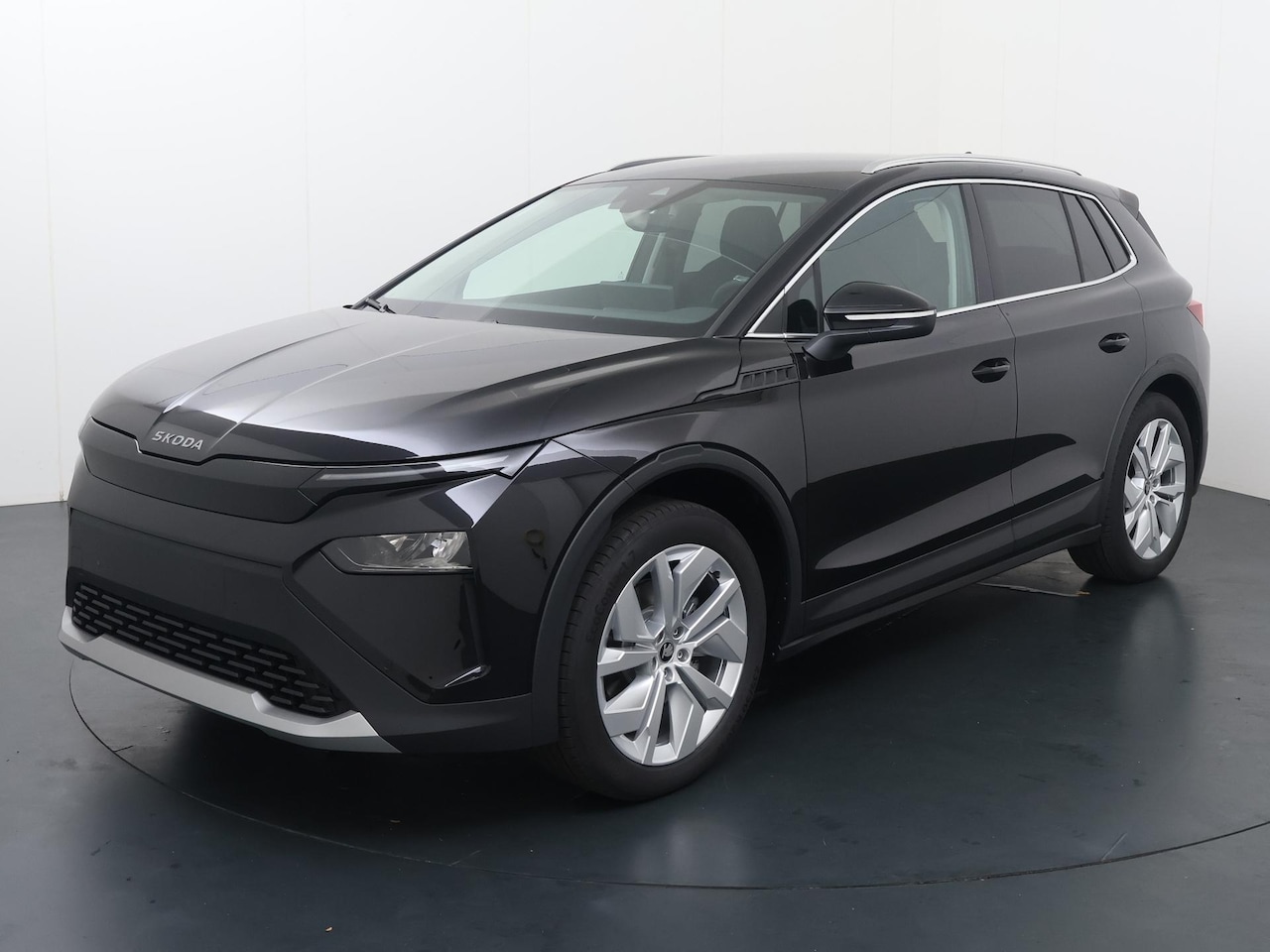Skoda Elroq - 60 Business Edition Tour 204 PK | Trekhaak | Business Upgrade Clever | 20" lichtmetalen ve - AutoWereld.nl