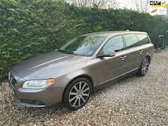 Volvo V70 - 2.5T FACELIFT AIRCO TREKHAAK 352DKM NAP