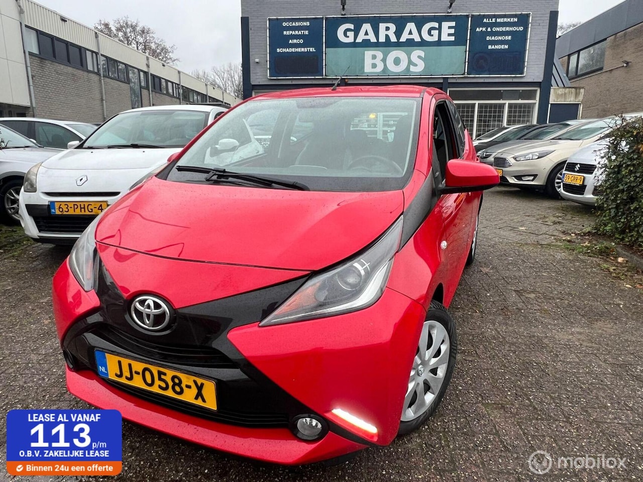 Toyota Aygo - 1.0 VVT-i x-play / Carplay / Cruise C. / Airco - AutoWereld.nl