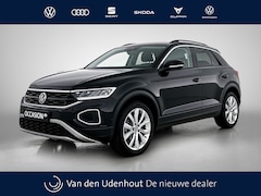 Volkswagen T-Roc - 1.5 TSI 150pk Life Edition DSG / Navigatie / Stoelverwarming / Keyless / Camera