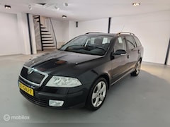 Skoda Octavia Combi - 1.6 FSI Ambiente Attractive Business