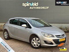 Opel Astra - 1.4 Berlin BJ`13 Airco 5drs Elekpakket Trekhaak