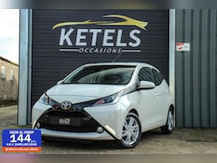 Toyota Aygo - 1.0 VVT-i x-play CAMERA / LUXE uitvoering
