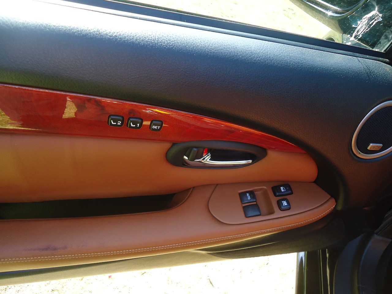 Lexus SC - 430 juiste kleurstelling voor een winterprijs