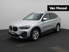 BMW X1 - xDrive25e | Climate Control | Achteruitrijcamera | Lichtmetalen Velgen |